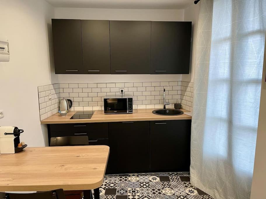 Le Moulin 3 - Appartement Tout Confort Centre Ville - Beziers - Wifi - Tv Connecte מראה חיצוני תמונה